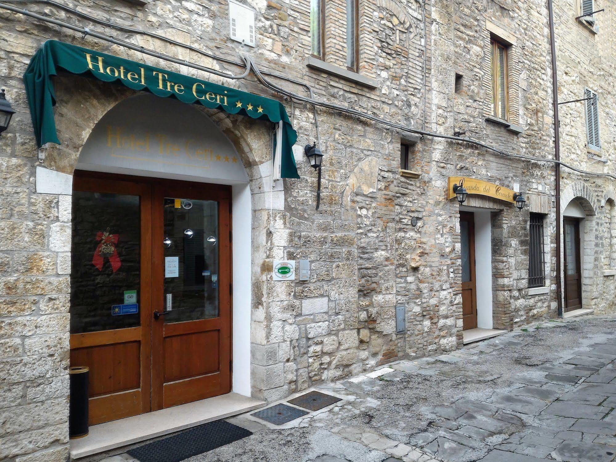 Hotel Tre Ceri غوبيو المظهر الخارجي الصورة